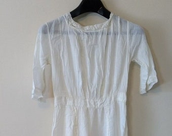 Antique Edwardian Sheer White Cotton Tea Lawn Dress With Lace, Early 1900s
