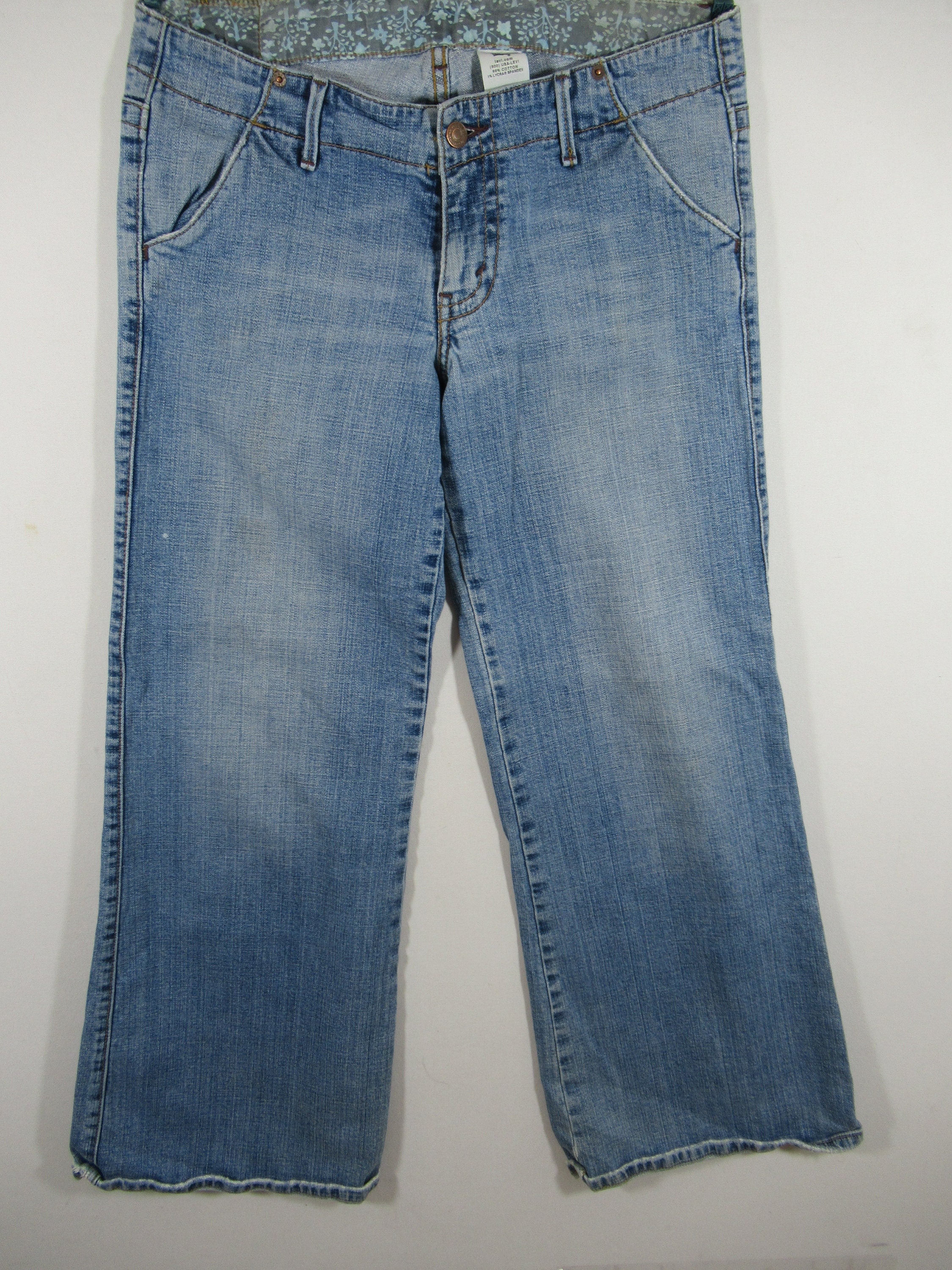 Vintage 90s Y2K Levi's Low Rise Wide Leg Flare Jeans, Junior