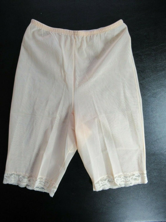 Vintage 50s Vanity Fair Girdle, Pettipants, Shape… - image 1