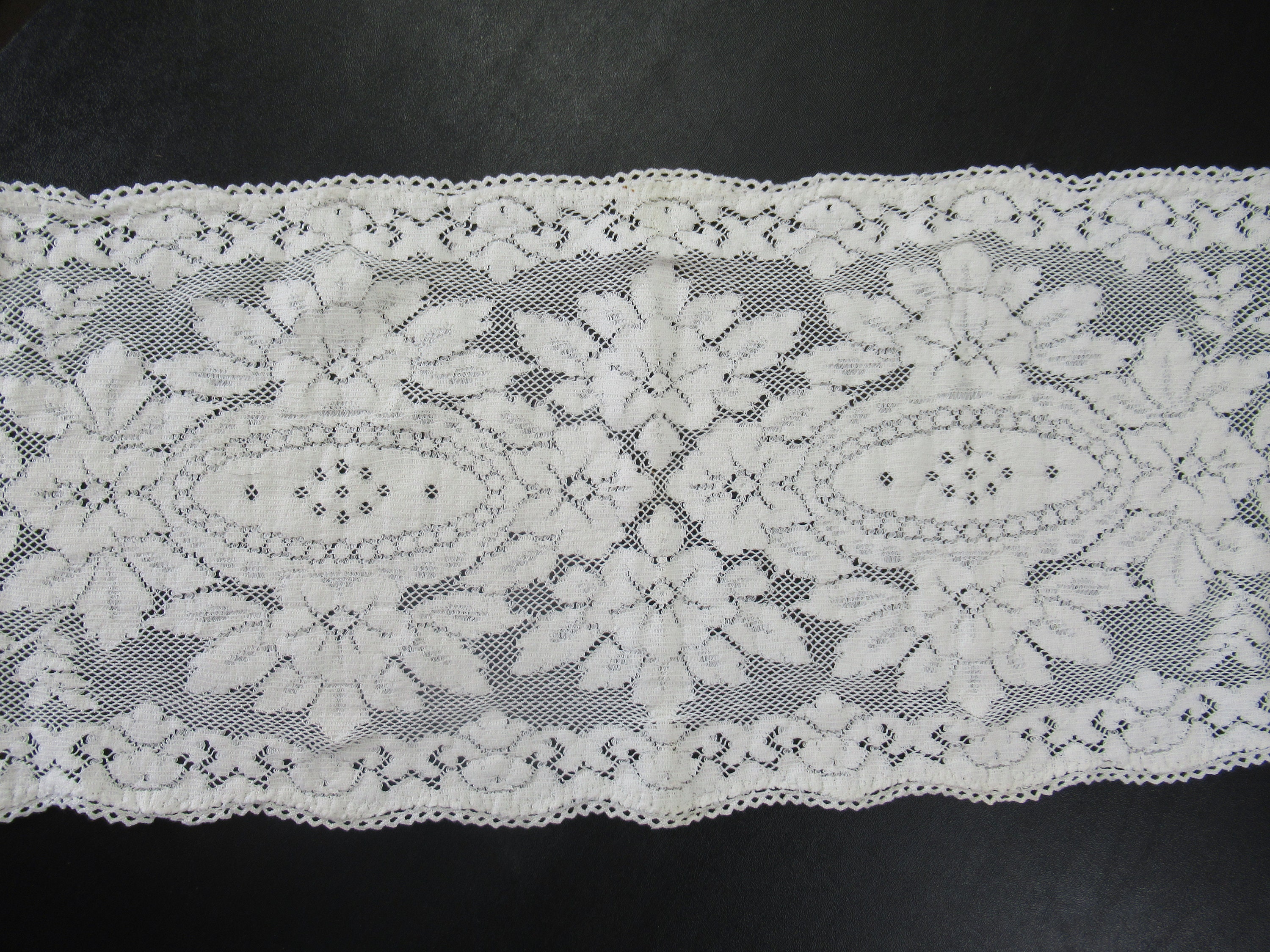 Vintage Scalloped Ivory Lace Table Runner, 42, Cotton, Doily, Dresser ...