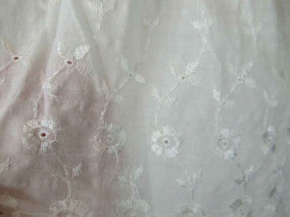 Vintage Embroidered Eyelet Petticoat, Lace Flounc… - image 3