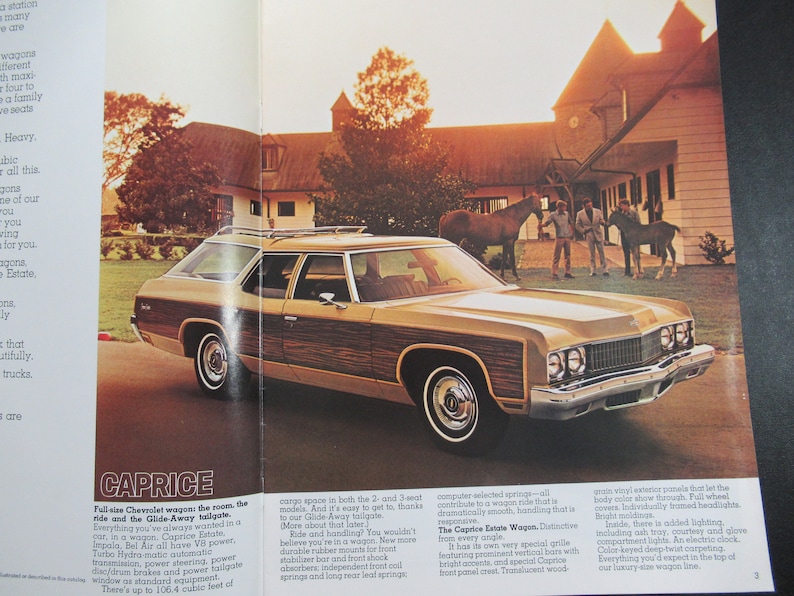 1973 Chevrolet Station Wagon Suburban Blazer Brochure, Vintage Chevy Advertising image 2