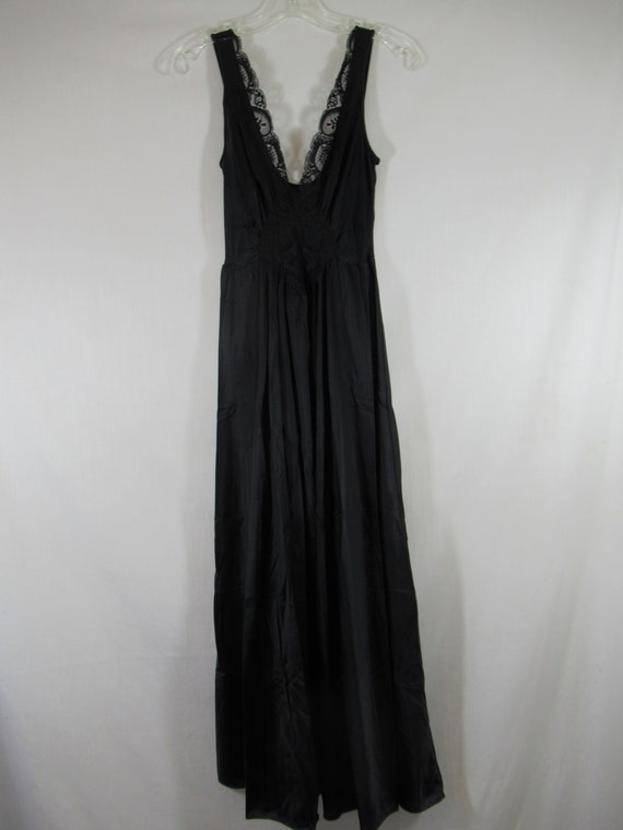 SMALL VINTAGE OLGA Nightgown White Rosette Dress Size 34 Midi Sleeveless  Slit $36.69 - PicClick AU