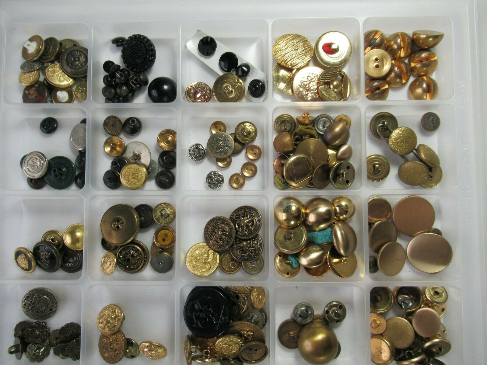 1800 Vintage Buttons, Mixed Lot, Plastic, Shell, Metal