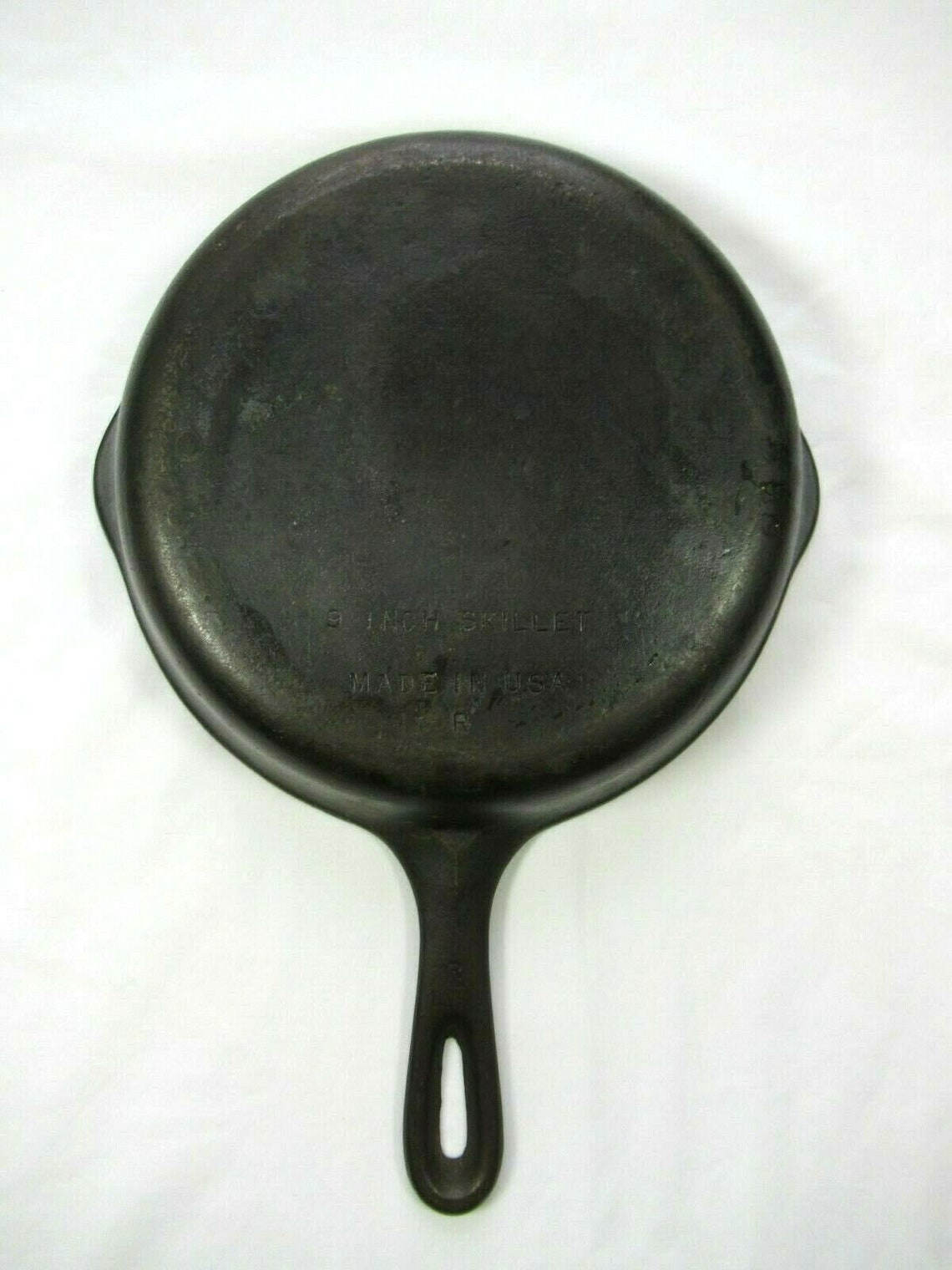 Vintage 9 Cast Iron Skillet, Made in USA, Pour Spout, R, Frying Pan, Vintage Etsy