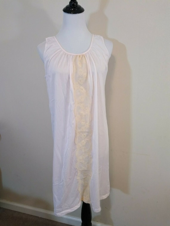 Vintage Pale Pink Nylon Philmaid Nightgown, Lace … - image 2