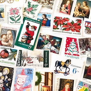 Pode incluir: Uma cole&ccedil;&atilde;o de selos de Natal vintage que apresentam v&aacute;rios temas natalinos, incluindo uma flor de natal, uma &aacute;rvore de Natal, um Papai Noel e uma cena da natividade. Os selos s&atilde;o de diferentes anos e apresentam diferentes denomina&ccedil;&otilde;es, incluindo 6 centavos, 8 centavos, 10 centavos, 15 centavos, 20 centavos e 25 centavos. Os selos est&atilde;o em bom estado e seriam uma &oacute;tima adi&ccedil;&atilde;o a qualquer cole&ccedil;&atilde;o de selos.