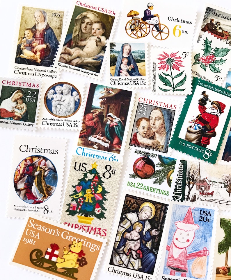 Pode incluir: Uma cole&ccedil;&atilde;o de selos de Natal vintage que apresentam v&aacute;rios temas festivos, incluindo imagens religiosas, cenas de inverno e decora&ccedil;&otilde;es festivas. Os selos s&atilde;o de diferentes anos e apresentam diferentes denomina&ccedil;&otilde;es, incluindo 5c, 8c, 15c, 20c e 25c. Os selos est&atilde;o em bom estado e seriam uma &oacute;tima adi&ccedil;&atilde;o a qualquer cole&ccedil;&atilde;o de selos.