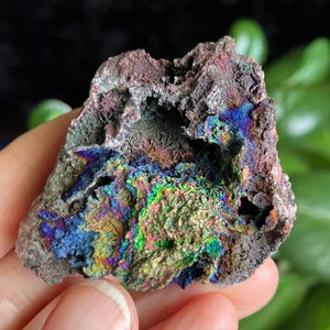 New Find: Iridescent Goethite | Quartz association | Spain