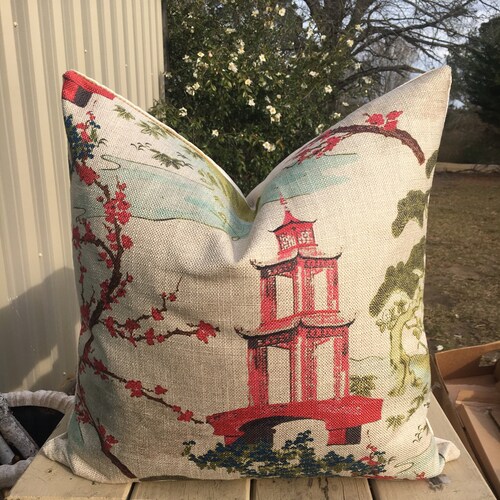 Housse de coussin chinoiserie Pagoda : coussin couleur lin oriental zen