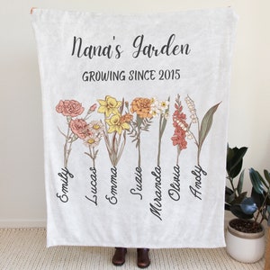 Personalized Grandma&#39;s Garden Blanket, Custom Birth Month Flower Blanket, Nana&#39;s Garden Throw Blanket, Gift for Grandma, Mom&#39;s Garden Print