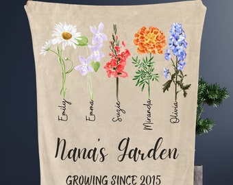 Personalized Grandma’s Garden Blanket – Custom Watercolor Birth Month Flower Design with Grandkids’ Names, Mother’s Day Gift for Mom