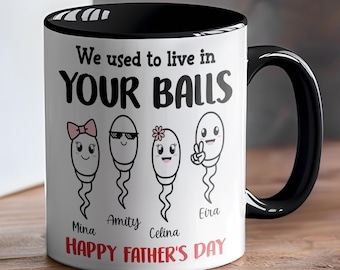 Gepersonaliseerde keramische koffiemok, We Live In Your Balls, Funny Fathers Day 2025 Cadeau voor vader of opa, cadeau van kinderen en kleinkinderen