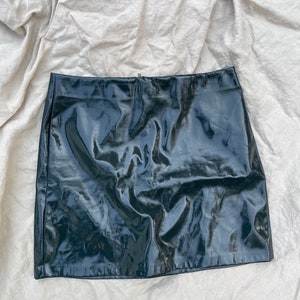 Vintage Pleather / Faux Leather Mini Skirt