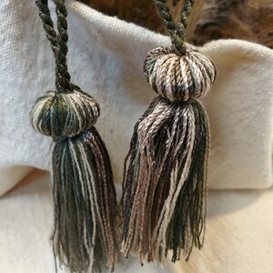 2pack of cute 4&quot; tassels