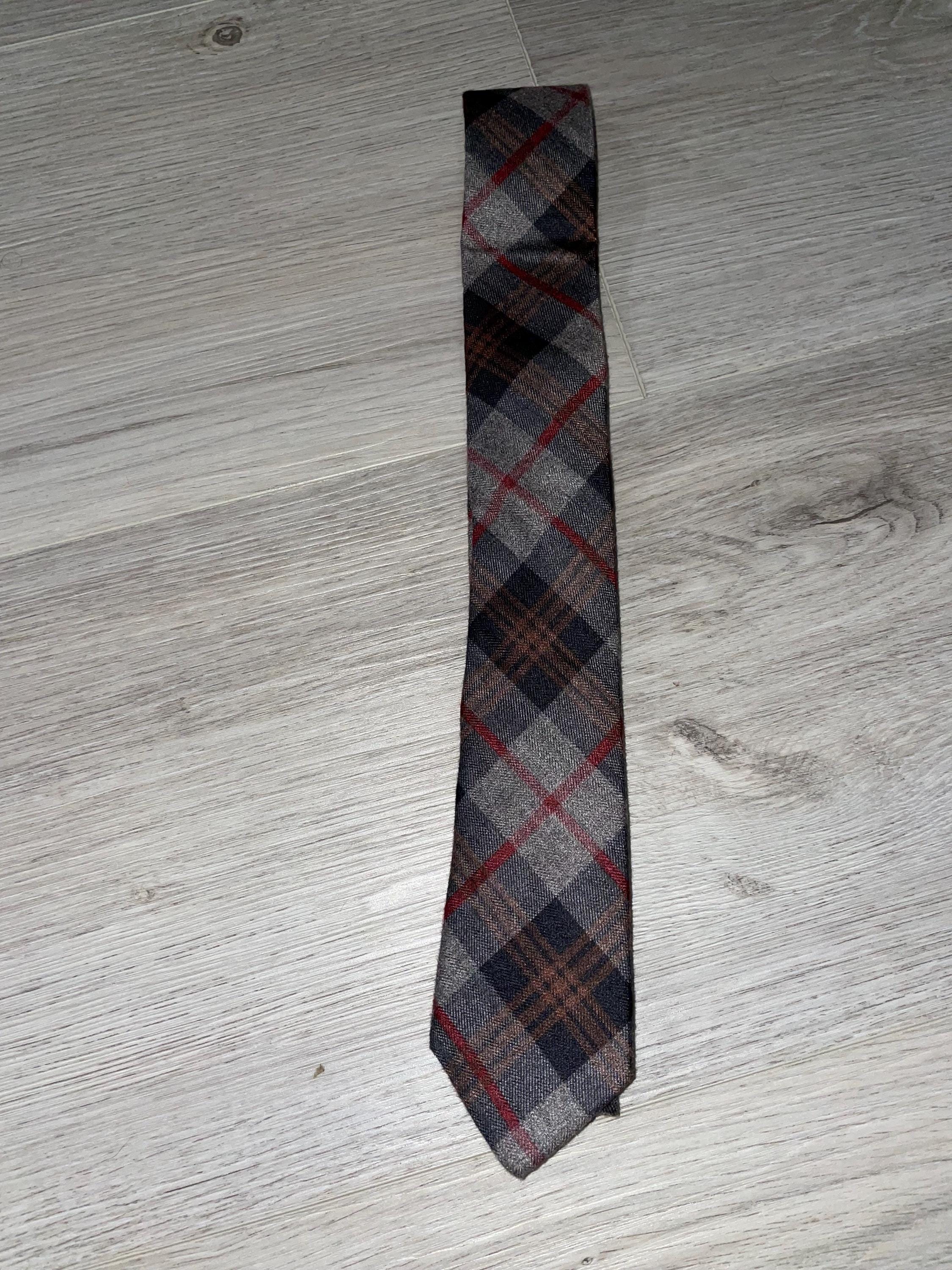 wool tie with multi striped pattern