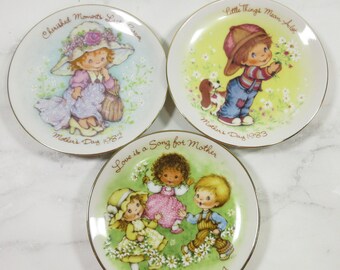 Vintage 80s Avon Mothers Day Mini Collector Plates | Retro 1980s Kitsch Cute