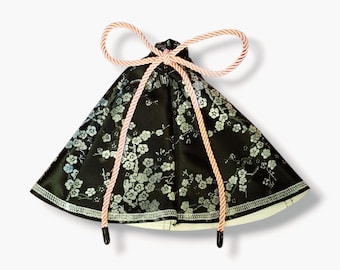 Flor de cerezo plateada y negra / Cubierta de bota de cambio Sakura / Elección de color de hilo / Hecho a medida / Accesorio de coche cosido JDM / Seda sintética