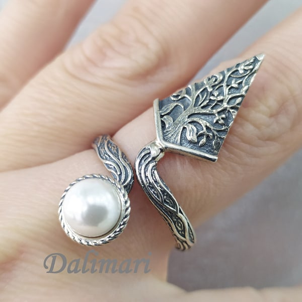 Ring adjustable for sizes 5, 6, 7 Sterling silver 925 white pearl Tree of life