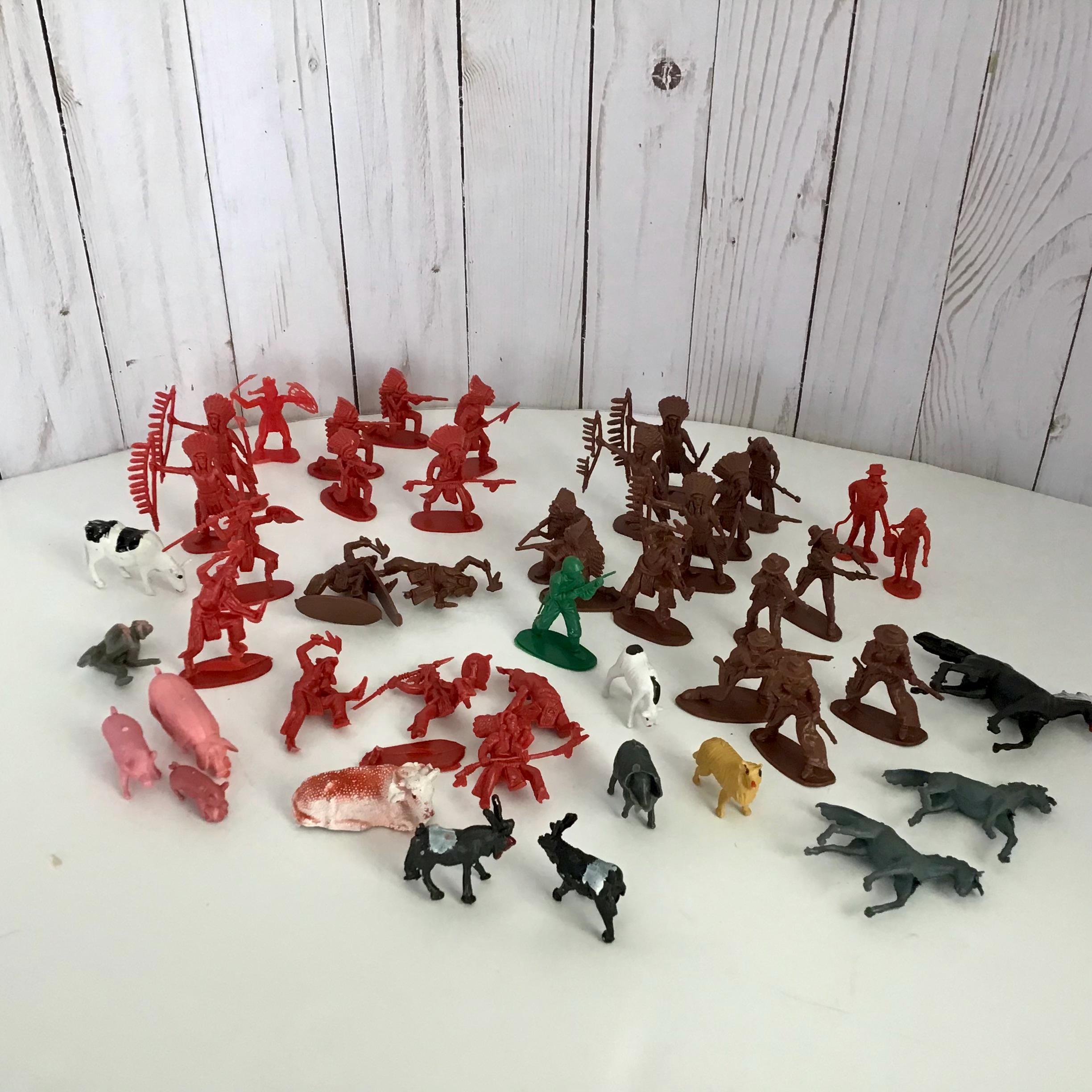 FIGURINE CHEVAL GRIS clair ouest chariot écurie ferme cow boy zoo EUR 3