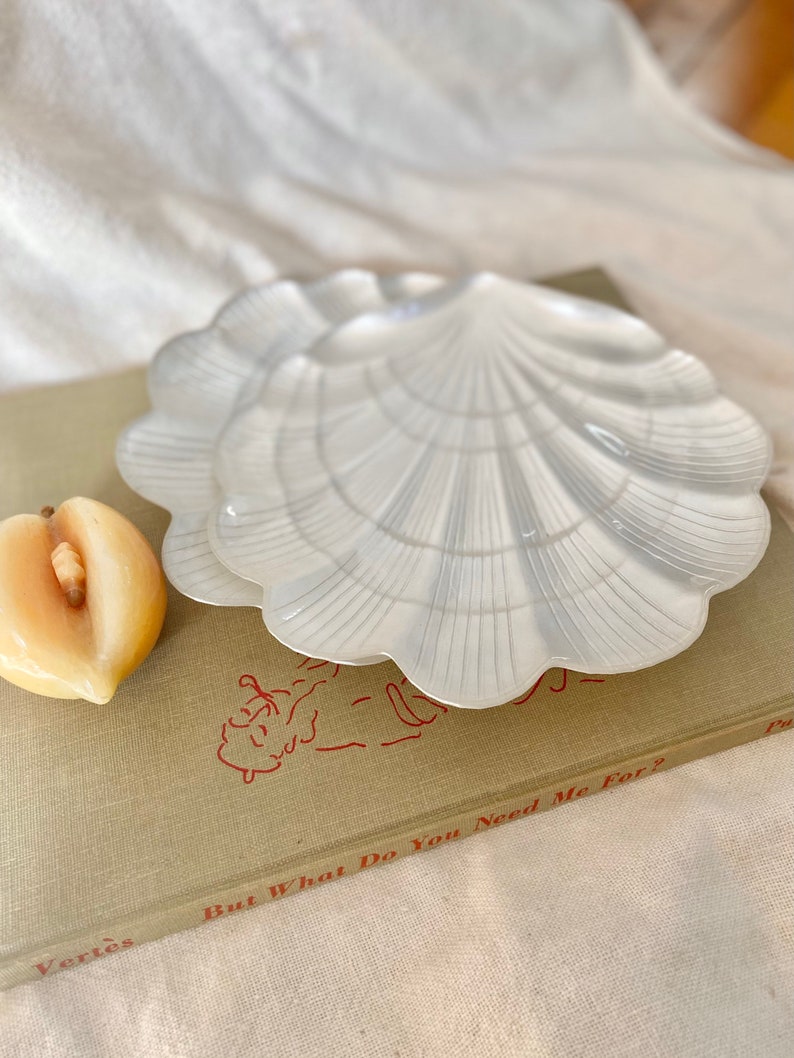 Two Scallop Shell Dishes Vintage Pearlescent Shell Plates Pair of 80s Iridescent White Seashell Catch All