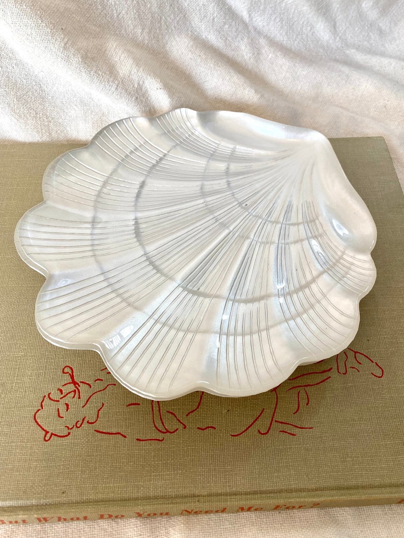 Two Scallop Shell Dishes Vintage Pearlescent Shell Plates Pair of 80s Iridescent White Seashell Catch All