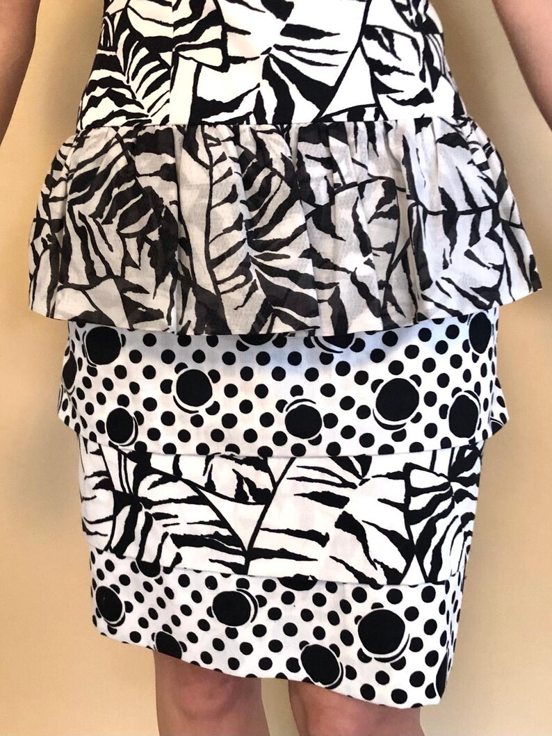 Vintage 80s Bold Pattern Cocktail Dress w Puffy Sleeves Classic 80s Black /& White Puff Sleeve Party Dress