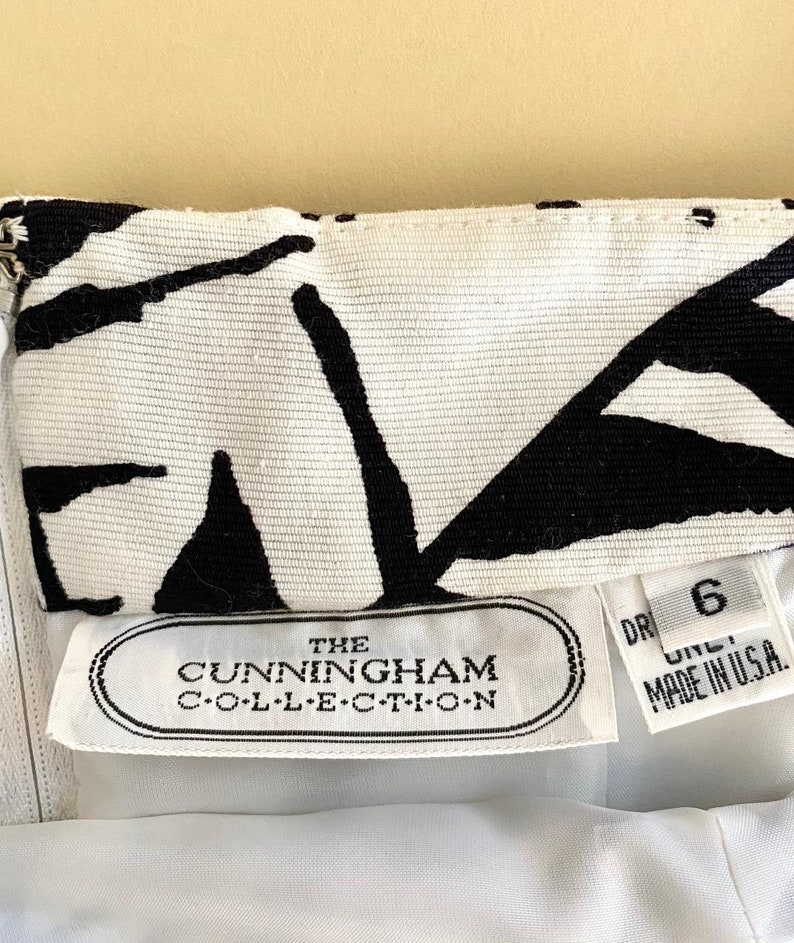 Vintage 80s Bold Pattern Cocktail Dress w Puffy Sleeves Classic 80s Black /& White Puff Sleeve Party Dress
