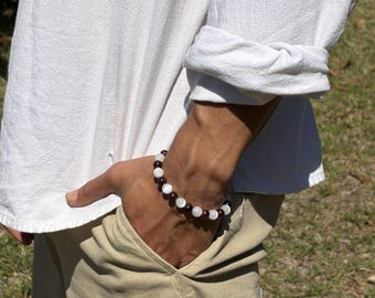 Selenite & Garnet Bracelet – Magnetic Clasp – Energy Balance Bracelet – Grounding Strength Jewelry Gift