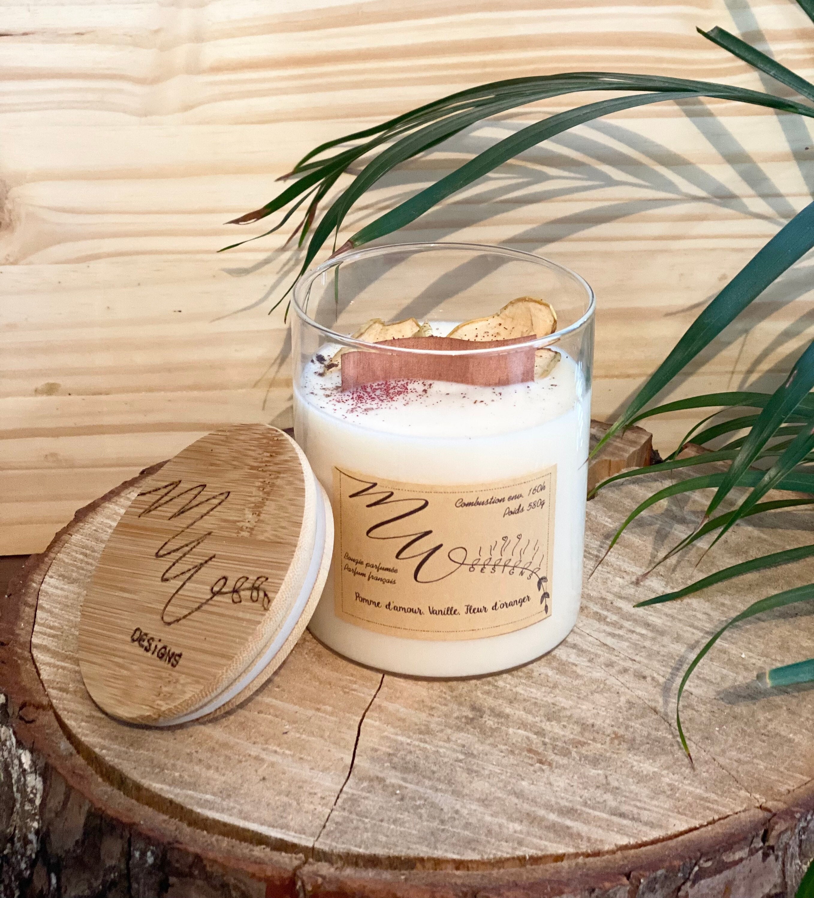 Pomme d'amour, Vanille, Fleur d'oranger - Bougie Message Végétale, Naturelle Parfums Français Coulée