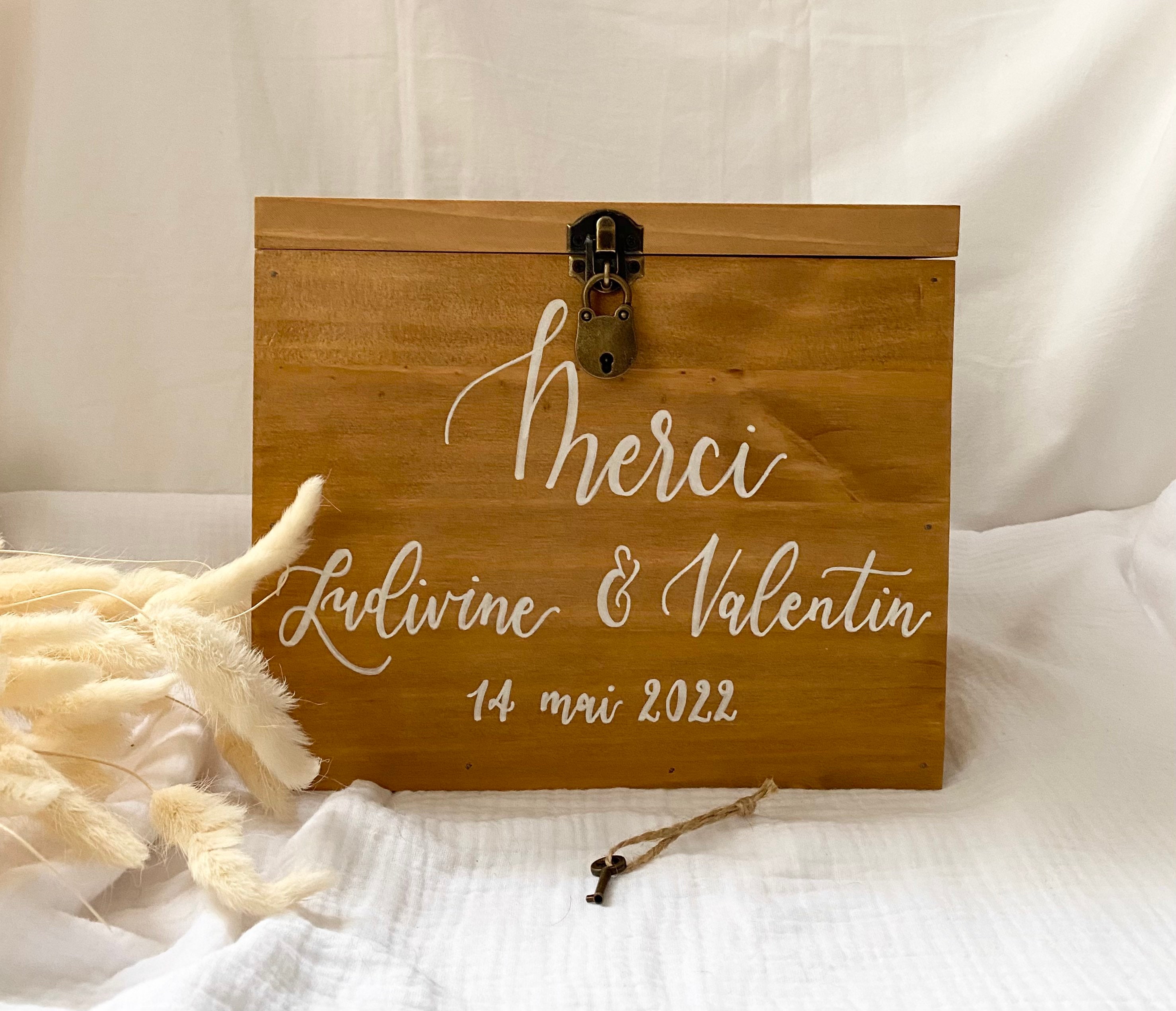Urne mariage en bois personnalisée prénoms plexiglas - Print Your Love