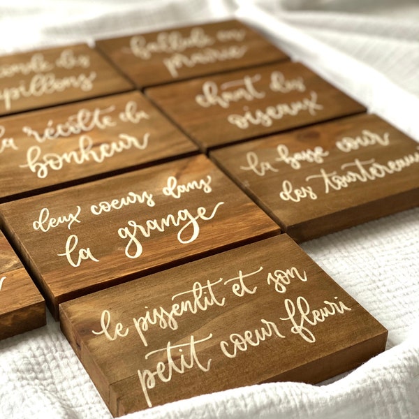 Vos noms de table sur plaque en bois - centre de table - mariage rustique - panneau personnalisables avec les mots de votre choix