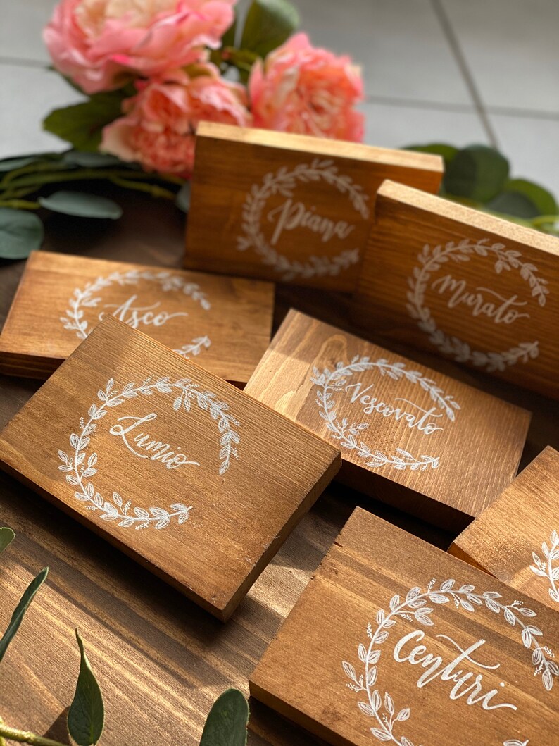 Your table names on wooden plate with illustration center Etsy