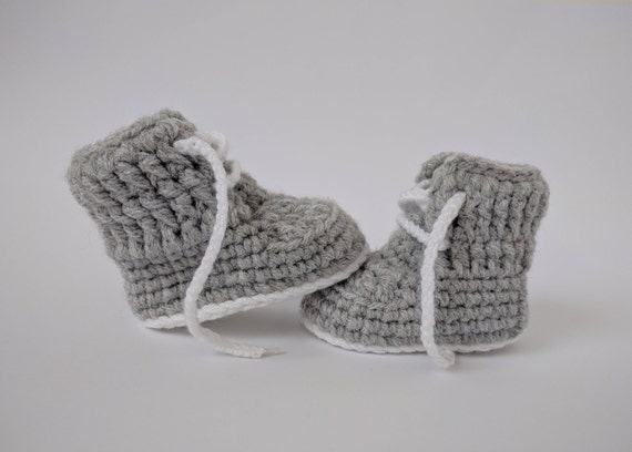 neutral baby shoes