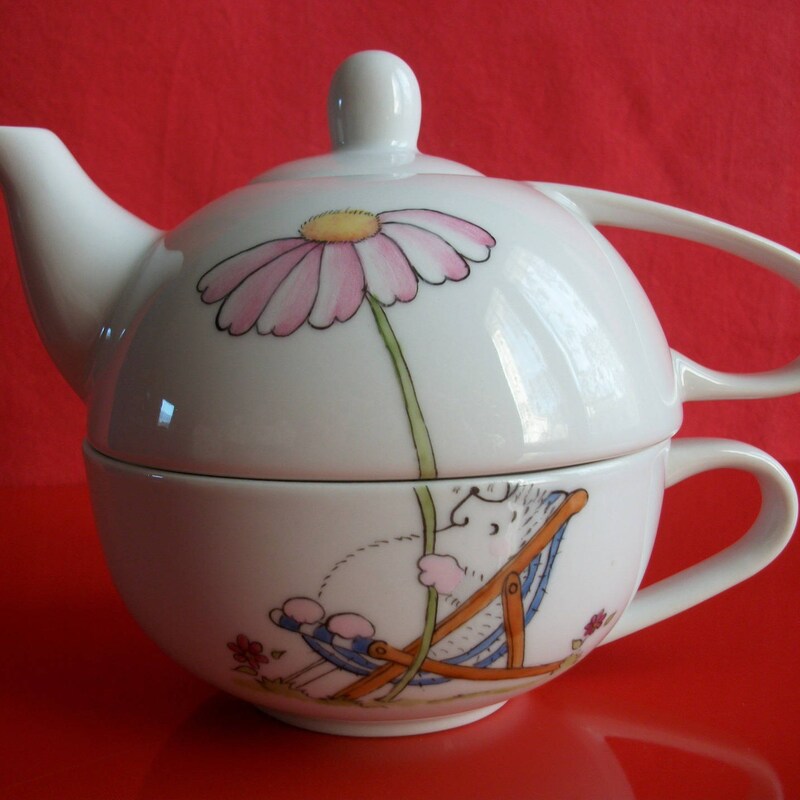 Théière Siléa – Porcelaine Blanche – Motif Poires/prunes – Comme Neuve – 680g