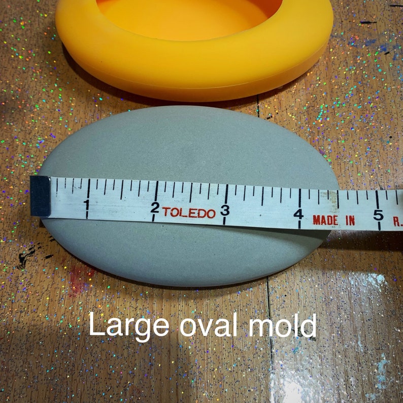 Oval silicone mold set 1 large and 1 small image 2
