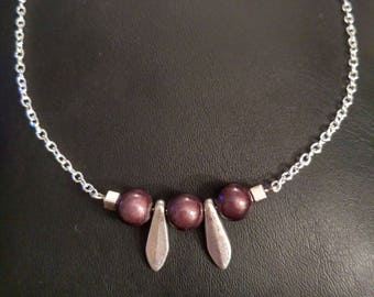 Collier ras de cou Ethnique chic perles "magiques" Gris anthracite et Dagues argentées sur chaîne maille fine - idée cadeau bijoux femme