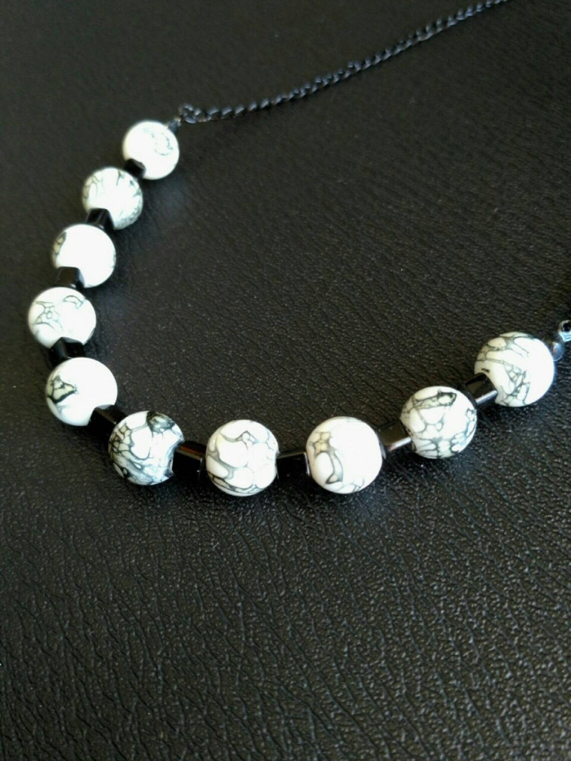 Collier Vintage Perles Blanches Nacrées - Longueur 49 Cm - Métal MVX - Occasion élégante