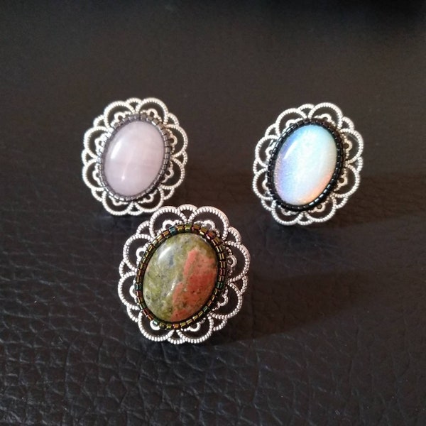 Bague cabochon Pierres et Perles Baroque vintage, Unakite, Sodalite, Opalite, opaline, taille réglable - idée cadeau bijou femme