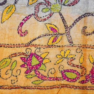 Vintage Beautiful Antique Indian Kantha West Bengal Saree 100% Pure Silk Orange And White Saree Flower Handmade Embroidery Work Fabric Sari