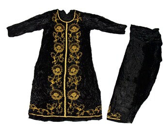 Antique Velvet kaftan - Indian Robe - Embroidered Gown - Royal Black Dress  - Zari -Gold Vintage - Hippie - Maxi With Salwar Dress - Doho