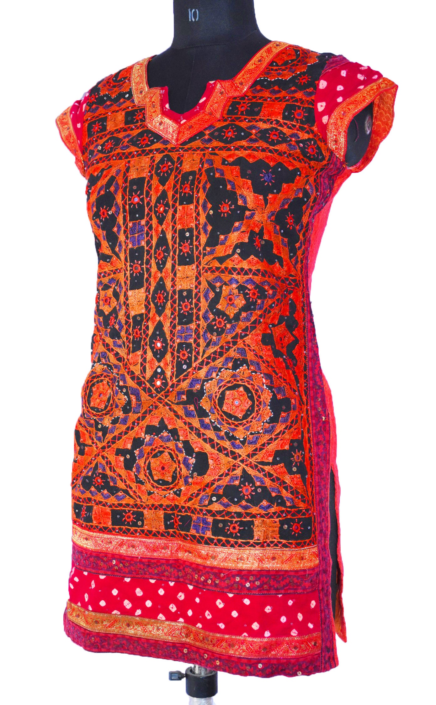 Plus Size Rajasthani Women Lehriya BEAUTIFUL Bandej Printed Madrin Collor  Kurti |Sleeves -3/4 Sleeves