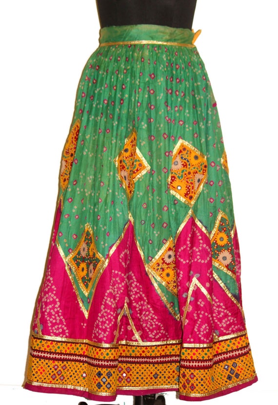 Vintage Old BANJARA Rare Gujarati Rabari Kuchi Gypsy Hippie Tribal Rajasthan Bohemian Hand Embroiderd Belly Dancing 1960/'s Skirt And Choli