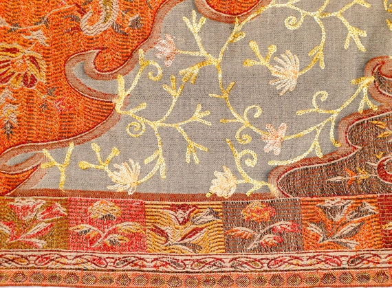 Antique Vintage Indian Kashmir Old Hand Embroider… - image 2