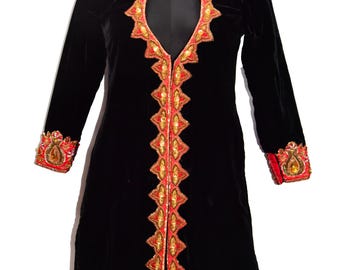 Vintage Velvet kaftan - Indian Robe - Embroidered Gown -  Black - Dress - Festival Dress - Zari -Gold Antique - Hippie - Maxi Dress - Doho