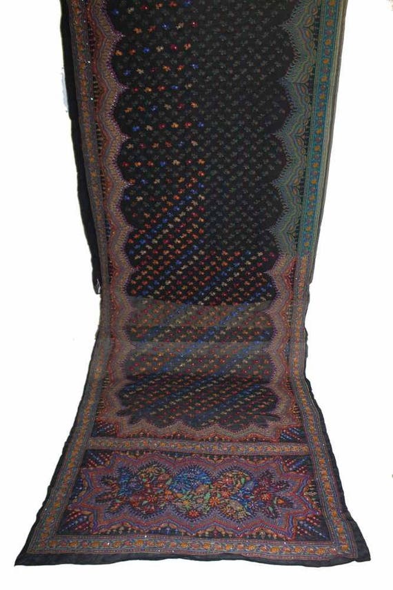 Vintage noir Multi chaud incroyable broderie Multi noir Floral magnifique Saree tissu Georgette pur fil tissé Work.Sarong mariage Sari.5YD 7010d4 Vintage noir Multi chaud incroyable broderie Multi noir Floral magnifique Saree tissu Georgette pur fil tissé Work.Sarong mariage Sari.5YD 7010d4