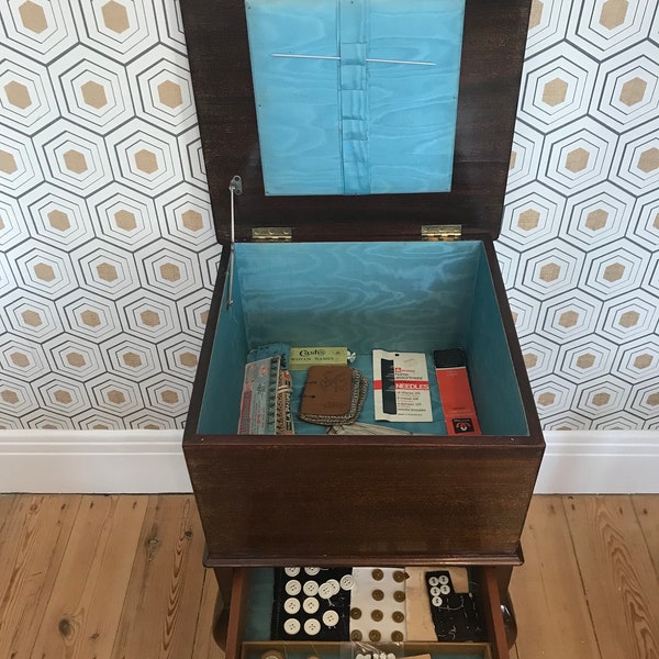 Vintage Mahogany Lift Up Lid Sewing Box, 1930s, Cabriole  Legs.