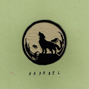 LOBO E LUA | LIQUIDAÇÃO | lindos patches bordados, patches para passar a ferro, lobo de desenho animado popular, silhueta de lobo, patches circulares para jaquetas