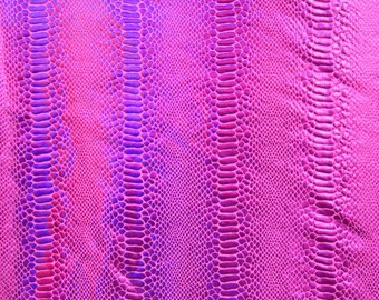 Stampa olografica effetto pelle di serpente su tessuto in nylon e spandex (fucsia/viola) / (elastico in 4 direzioni/tagliato su misura)