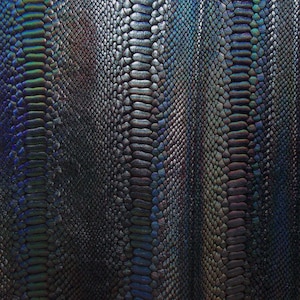 Imprimé peau de serpent ombré holographique sur tissu nylon et élasthanne (Noir/Noir) | (Étirement dans 4 directions/par mètre)